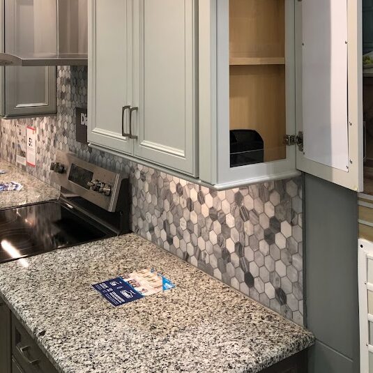 Kitchen Backsplash and cabinets